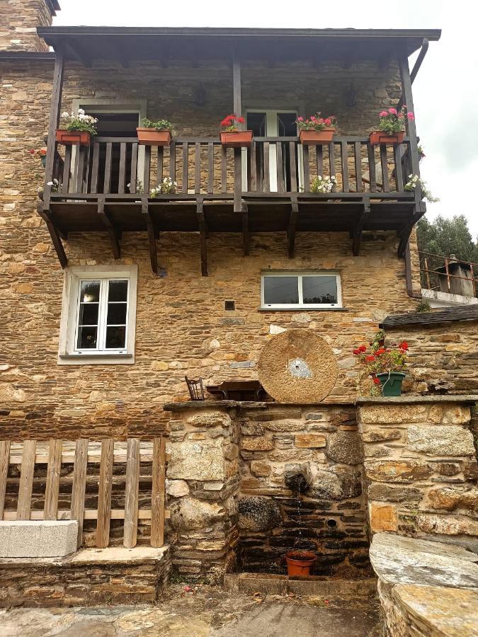 A Casa Das Augas Mondoñedo 外观 照片